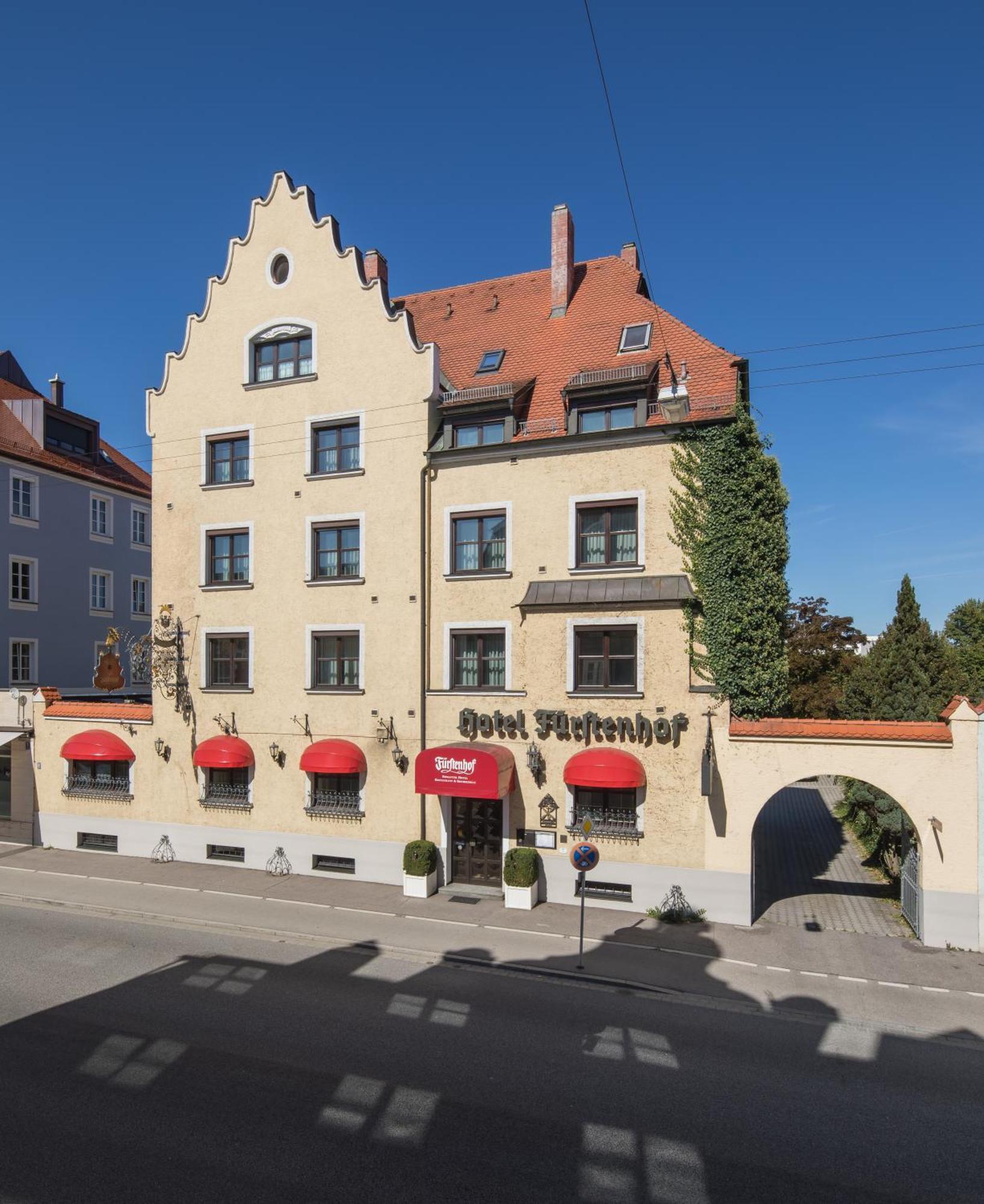 Romantik Hotel Fuerstenhof Landshut Buitenkant foto