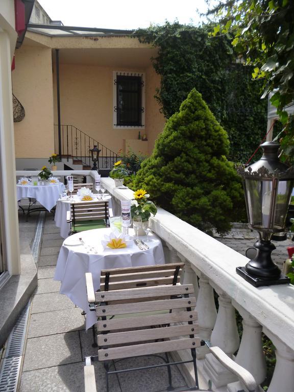 Romantik Hotel Fuerstenhof Landshut Buitenkant foto